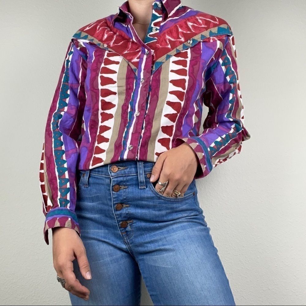 Vintage Aztec western button up - Picture 6 of 10